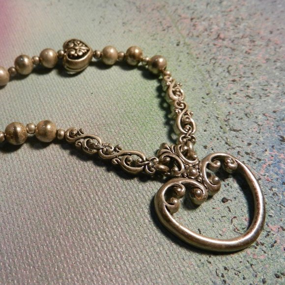 Vintage Jewelry - VTG hearts a'gogo silver necklace long silver tone filigree beaded pendant heart